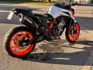 KTM 890 DUKE R