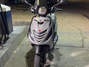 ② PIAGGIO ZIP 4TAKT 50 CC