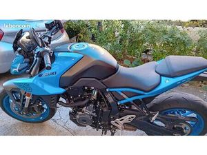 SUZUKI GSX8S DE MAI 2023 BLEUE TBE 10.500 KMS OPTIONS