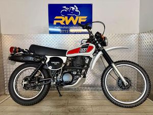 YAMAHA XT500