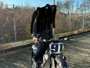 HUSQVARNA FC 350 SCHWARZ