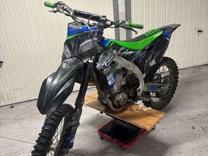 450 KXF