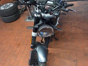 HUSQVARNA SVARTPILEN