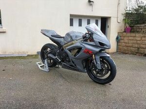 SUZUKI GSXR 600 PISTE