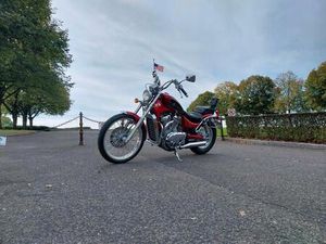 ② SUZUKI INTRUDER VS800