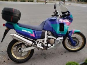 HONDA XRV