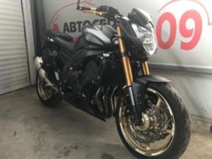 YAMAHA FZ8