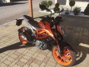 390 DUKE VOLLUMFÃ¤NGLICH SERVICIERT