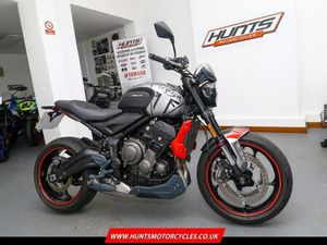 2021 '21 TRIUMPH TRIDENT 660. HEATED GRIPS, TAIL TIDY & MORE. GREAT VALUE £5,195