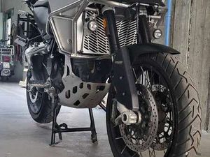 DUCATI MULTISTRADA 1200 BEIGE