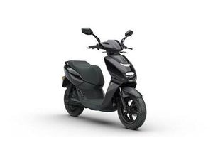 PEUGEOT KISBEE SE ELEKTROROLLER MIT 1 AKKU
