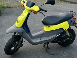 PEUGEOT SQUAB 50 CCM ROLLER MIT PAPIEREN