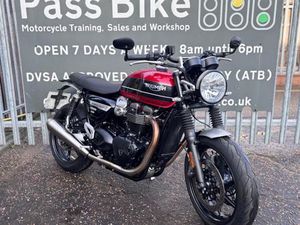 2020 TRIUMPH SPEED TWIN 1200 CLASSIC MOTORCYCLE - 2597 MILES VANCE & HINES PIPES