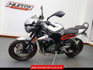 2018, '18 TRIUMPH STREET TRIPLE R 765 ABS. ONLY 4,600 MILES. £6,495
