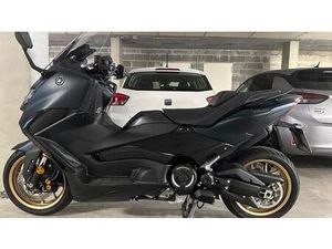 VENDO YAMAHA T-MAX 560 TECH MAX (2022 - 24) USATA A BORGO TICINO (CODICE 9903863) - MOTO.IT