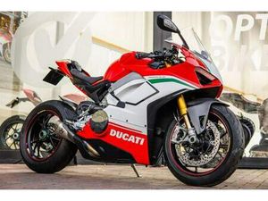 DUCATI PANIGALE V4 SPECIALE LOW MILES ! AKRO ! STUNNING