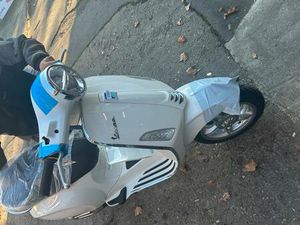 VESPA PRIMAVERA 50 WEISS NEUE MODEL FEST PREIS