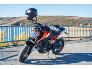 KTM DUKE