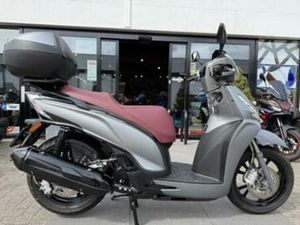 KYMCO PEOPLE S 300CC BTW EINDEJAAR DEAL VAN €5.150,00 — MOTOREN | OVERIGE MERKEN — MARKTPLAATS