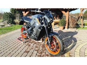 YAMAHA MT-09 2021 STORM FLUO LUBARTÓW