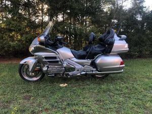 HONDA GL 1800 GOLDWING HUCISKO