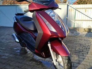 HONDA PANTHEON 125 – SOLIDNY SKUTER, WYGODNY I OSZCZĘDNY + KUFER STRZELIN