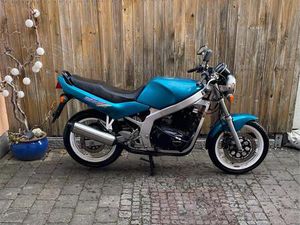 SUZUKI GS 500E