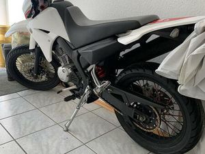 MALAGUTI YAMAHA XT 125 X SUPERMOTO