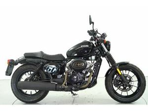 HYOSUNG GV 125 S AQUILA