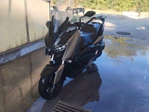 YAMAHA X-MAX →
