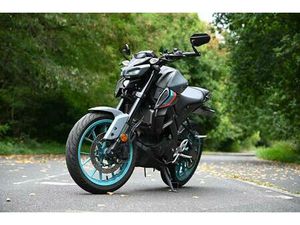 YAMAHA MT 125 CYAN STORM CHECKHEFTGEPFLEGT