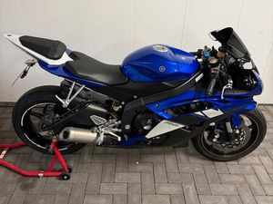 YAMAHA R6 RJ15 NUR 8450KM SCHALTAUTOMAT
