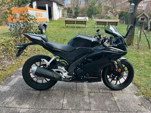 YAMAHA YZFR 125 (TIEFERGELEGT)