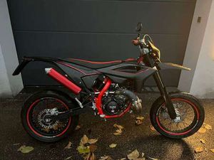 2T 50 TRACK 2024 BLACK