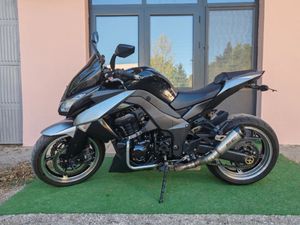 KAWASAKI Z Z1000 →
