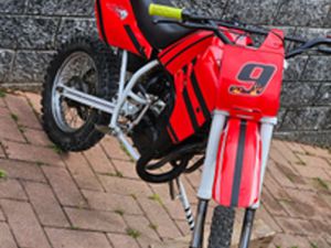 MINI CROSS 50 GRIZLY TOOP