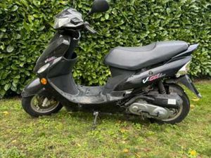 PEUGEOT V-CLIC OPKNAPPER OF VOOR ONDERDELEN — SCOOTERS | PEUGEOT — MARKTPLAATS