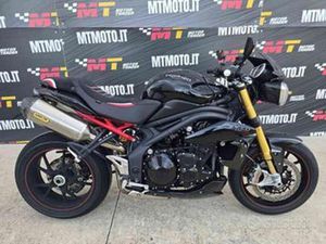 TRIUMPH SPEED TRIPLE 1050 / R EXPORT VIDEO 360