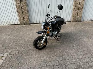 SKYTEAM SKYMINI 50 CCM MONKEY 10 ZOLL BEREIFUNG 5,5L TANK SCHWARZ