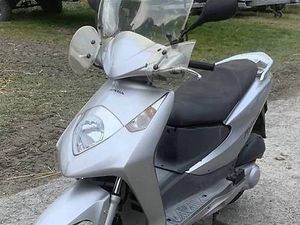 SCOOTER HONDA 125 DYLAN