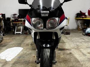 FZR 1000, 1994 CANTON ZURICH -