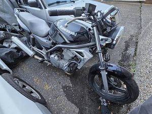KAWASAKI ER 5 CANTON SCHWYTZ -
