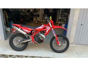 BETA XTRAINER 300 - 2015