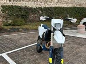 HUVSQUARNA FE450 2017