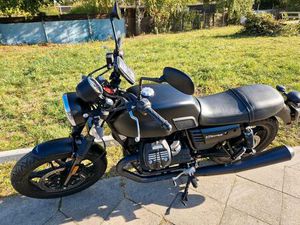 MOTO GUZZI V7 III STONE