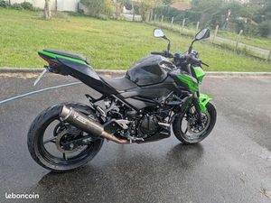 KAWAZAKI Z400