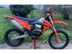 250 EXC-F 2022 52H