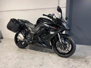 ② KAWASAKI Z1000SX MET KOFFERSET IN UITZONDERLIJKE STAAT