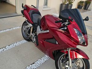 800 VFR VTEC DE AOÛT 2006