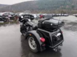 HARLEY-DAVIDSON FLHTCUTG TRI GLIDE ULTRA